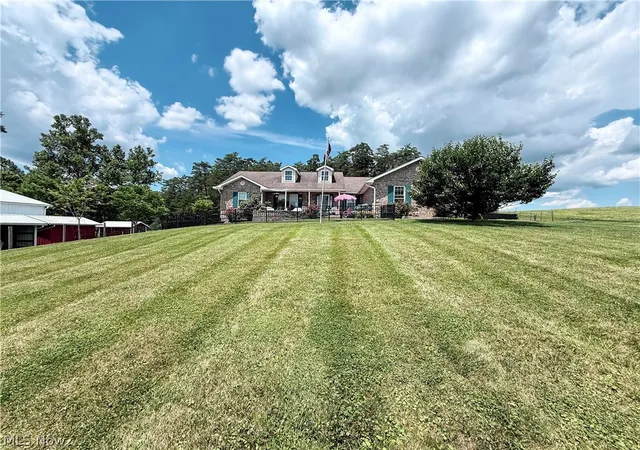 Homes for sale in Coolville, OH | 549 Boggy Hollow Rd, Coolville, OH 45723 | MLS# 5219861