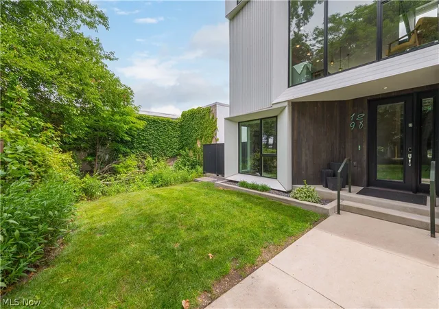 image of 1298 W 58th St, Cleveland, OH 44102 | MLS# 5220187