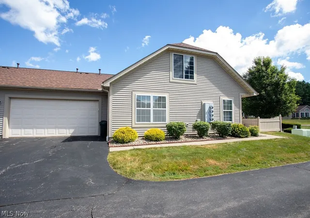 4th image of 695 E Western Reserve Rd, Poland, OH 44514 | MLS# 5219688