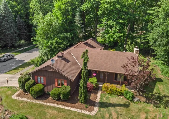 Homes for sale in North Ridgeville, OH | 5911 Woodland Dr, North Ridgeville, OH 44039 | MLS# 5220016