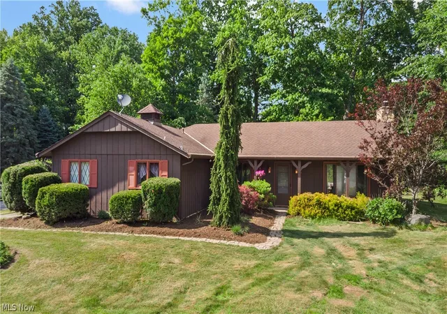 Homes for sale in North Ridgeville, OH | 5911 Woodland Dr, North Ridgeville, OH 44039 | MLS# 5220016