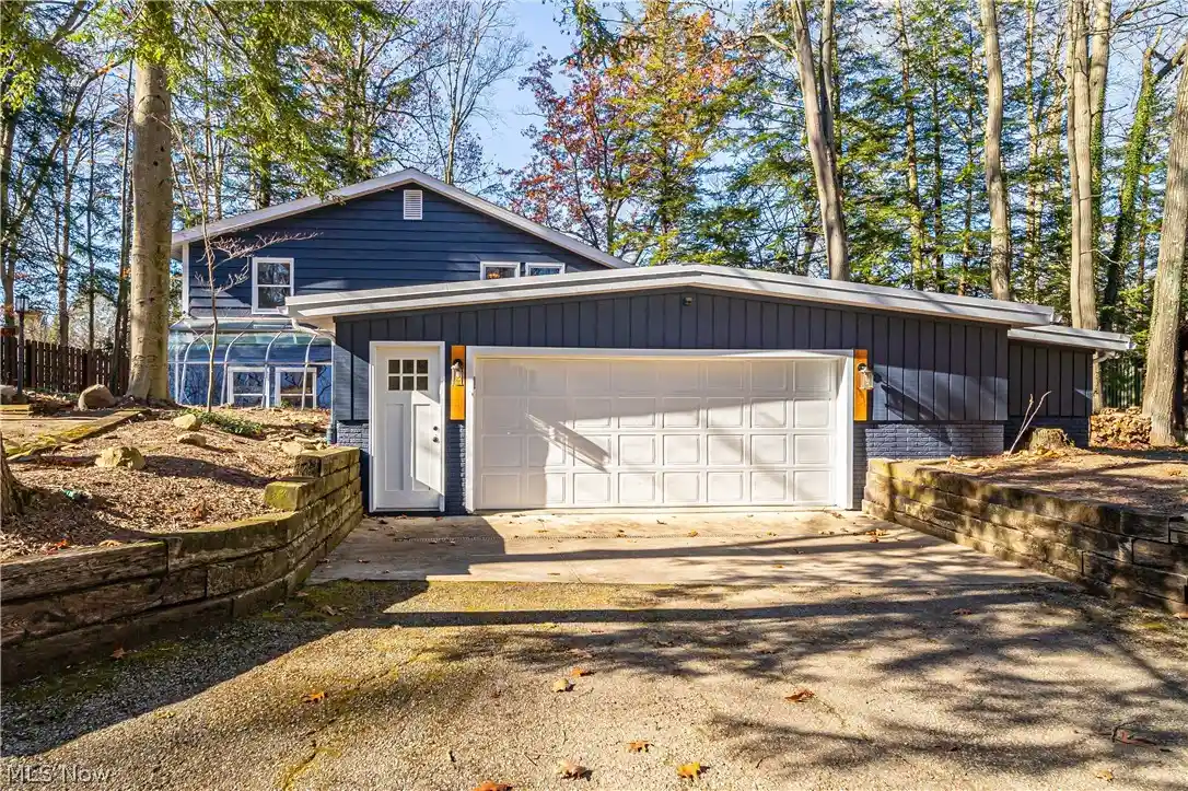 Photo 1 of Single family home for sale at 4281 N Forest Ridge Dr, Ashtabula, OH 44004 | MLS# 5220228 | Listing updated on 2026-10-15