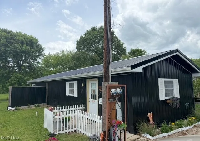 1st image of 500 Holiday Ave, Uhrichsville, OH 44683 | MLS# 5210365