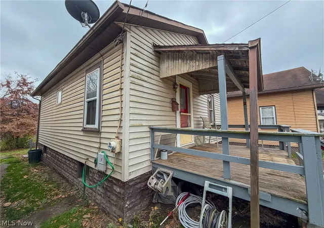 Homes for sale in East Liverpool, OH | 1705 Cleveland Ave, East Liverpool, OH 43920 | MLS# 5219687