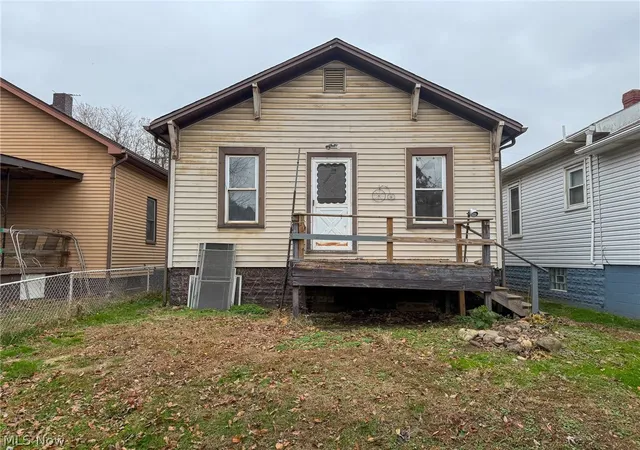 Homes for sale in East Liverpool, OH | 1705 Cleveland Ave, East Liverpool, OH 43920 | MLS# 5219687