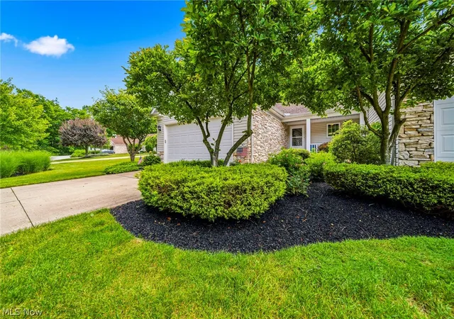 3rd image of 6871 Auburn Rd #5, Concord Township, OH 44077 | MLS# 5219446