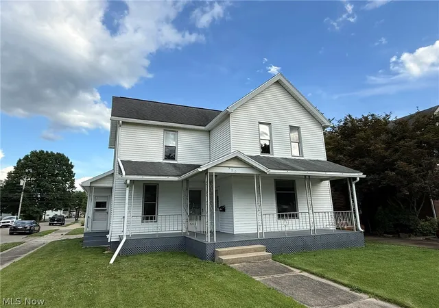 Homes for sale in Dover, OH | 520 E 4th St, Dover, OH 44622 | MLS# 5219963