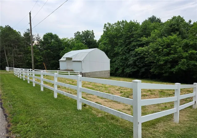 5th image of 5731 Sharps Ridge Rd, Mcconnelsville, OH 43756 | MLS# 5220442
