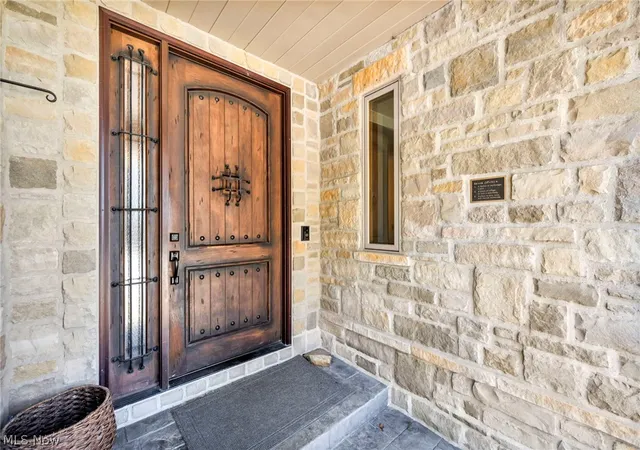 2nd image of 7184 Neff Rd, Valley City, OH 44280 | MLS# 5220173