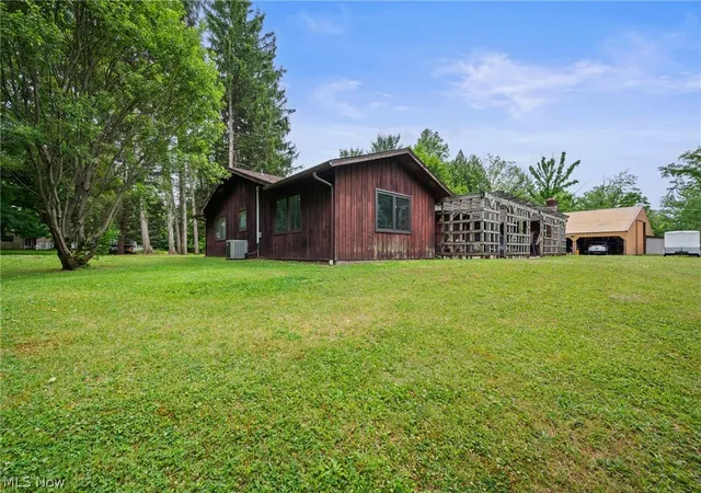 3rd image of 25060 Royalton Rd, Columbia Station, OH 44028 | MLS# 5220275