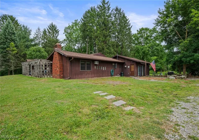 4th image of 25060 Royalton Rd, Columbia Station, OH 44028 | MLS# 5220275