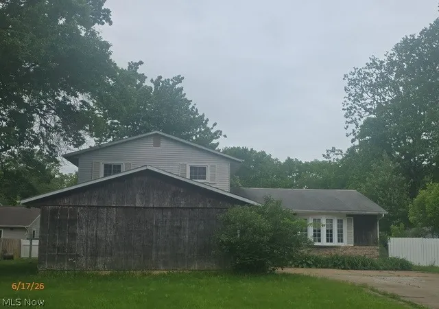 1st image of 502 Maple Ave, Sheffield Lake, OH 44054 | MLS# 5220467