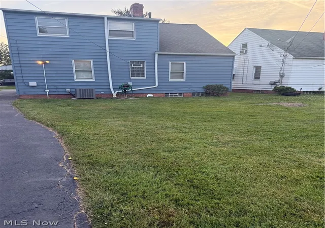 Homes for sale in Maple Heights, OH | 5469 Thomas St, Maple Heights, OH 44137 | MLS# 5219643