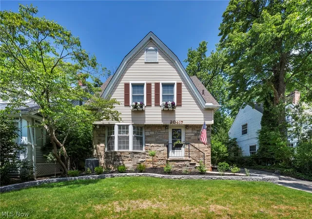 Homes for sale in Shaker Heights, OH | 20417 Almar Dr, Shaker Heights, OH 44122 | MLS# 5218326