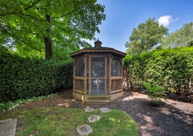 Homes for sale in Shaker Heights, OH | 20417 Almar Dr, Shaker Heights, OH 44122 | MLS# 5218326