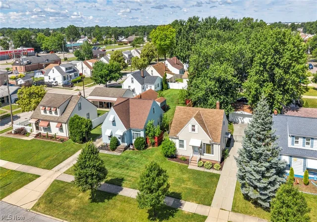 5th image of 5818 Smith Rd, Brook Park, OH 44142 | MLS# 5220508