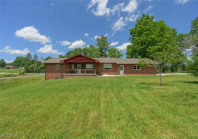 Photo 4 of Single family home for sale at 3072 Tallmadge Rd, Kent, OH 44240 | MLS# 5210122 | Listing updated on 2026-08-01