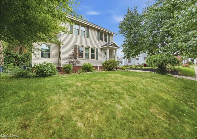 Homes for sale in Canton, OH | 416 18th St Nw, Canton, OH 44703 | MLS# 5220343