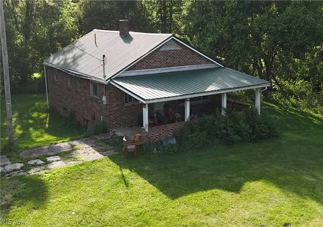 Homes for sale in Coshocton, OH | 17721 Township Road 278, Coshocton, OH 43812 | MLS# 5220491