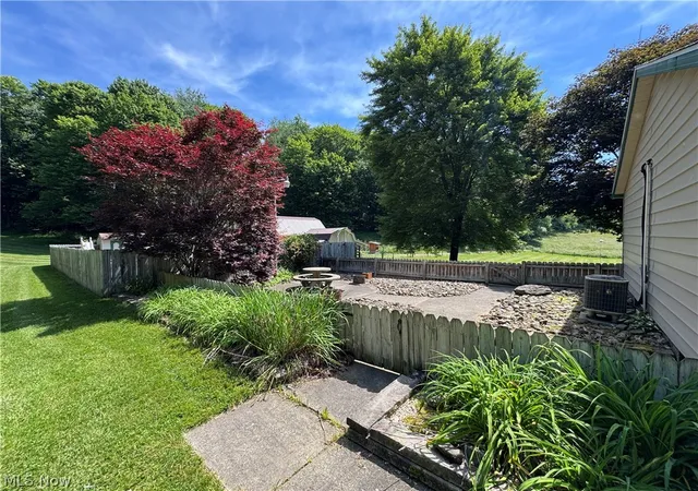 3rd image of 10199 Malibu Rd Ne, Minerva, OH 44657 | MLS# 5217317