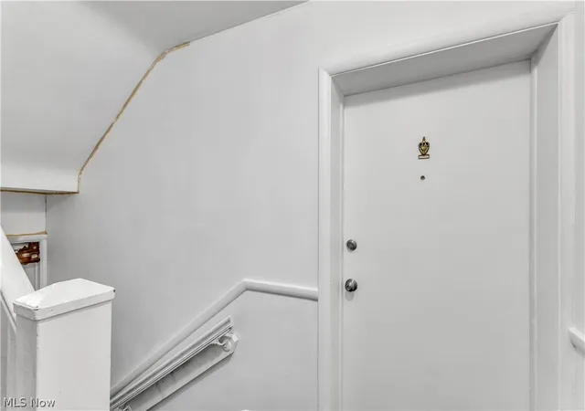 2nd image of 3279 Warrensville Ctr Rd, Shaker Heights, OH 44122