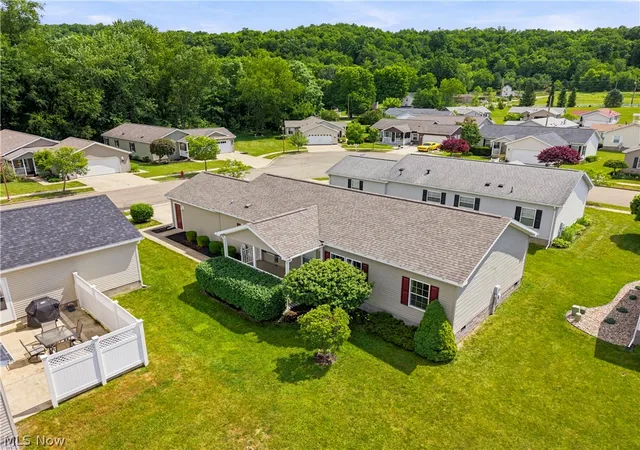 Homes for sale in Dover, OH | 313 Gemini Dr, Dover, OH 44622 | MLS# 5220498