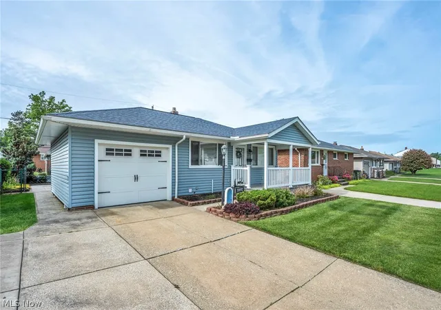 3rd image of 30892 Harrison Rd, Wickliffe, OH 44092 | MLS# 5219591