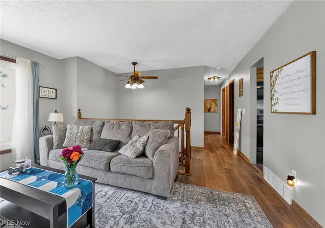 Homes for sale in Eastlake, OH | 335 Bayshore Dr, Eastlake, OH 44095 | MLS# 5218039