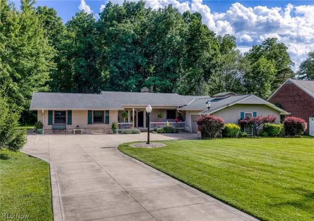 Homes for sale in Broadview Heights, OH | 3270 Harris Rd, Broadview Heights, OH 44147 | MLS# 5219925