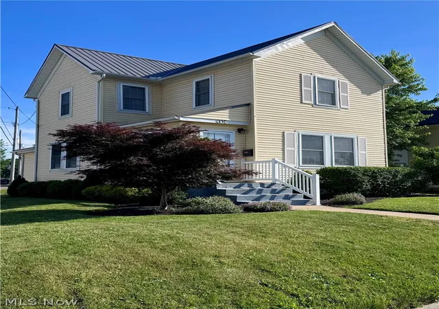 Homes for sale in Newcomerstown, OH | 315 E State St, Newcomerstown, OH 43832 | MLS# 5216333