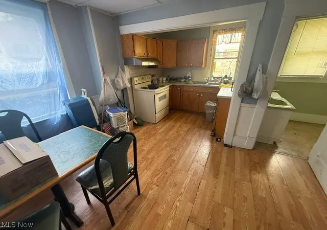 Photo 3 of Single family home for sale at 1039 Arlington Ave SW, Canton, OH 44706 | MLS# 5220618 | Listing updated on 2026-07-21