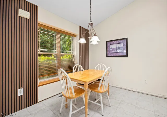2nd image of 807 Timberlake Trail Dr, Brunswick, OH 44212 | MLS# 5220562