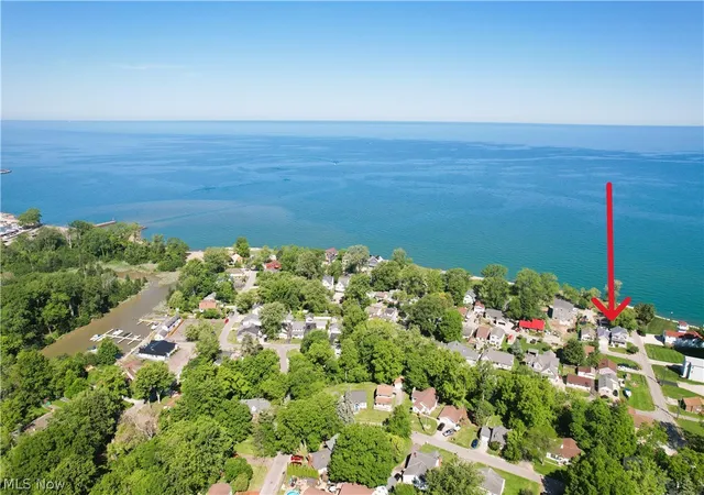 Homes for sale in Eastlake, OH | 35975 Matoma Blvd, Eastlake, OH 44095 | MLS# 5220451