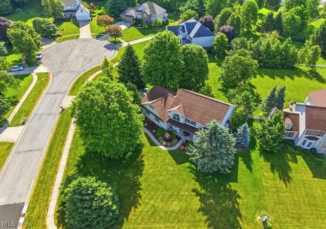 2nd image of 3012 Arielle Ct, Medina, OH 44256 | MLS# 5220494