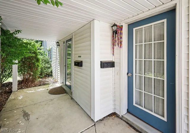 Listing Photo 4 - Condo for sale in building located at 541 E & 547 Main St, Ravenna, OH 44266