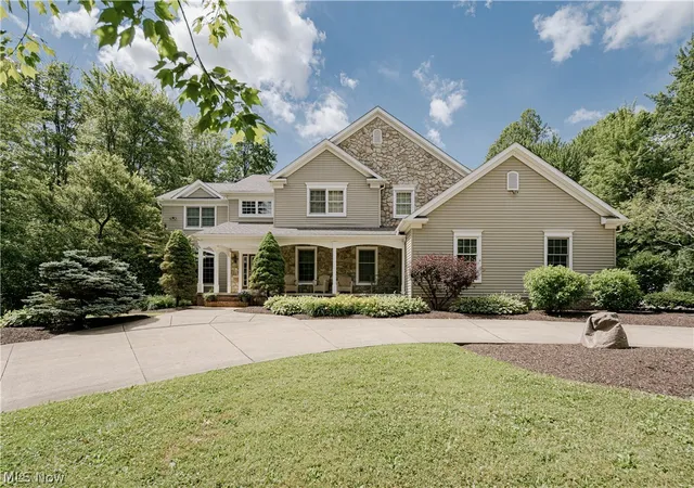 2nd image of 7775 Woodlands Trl, Chesterland, OH 44026 | MLS# 5219403