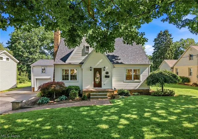 1st image of 1102 E 9th St, Salem, OH 44460 | MLS# 5220434