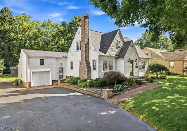 2nd image of 1102 E 9th St, Salem, OH 44460 | MLS# 5220434