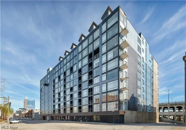 2nd image of 2222 Detroit Ave #417, Cleveland, OH 44113 | MLS# 5219698