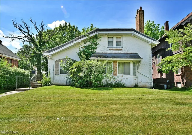 1st image of 21 Indiana Ave, Youngstown, OH 44505 | MLS# 5220625