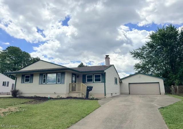1st image of 5193 Pinecrest, Austintown, OH 44515 | MLS# 5220724