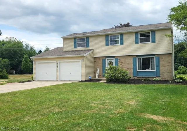 Photo 1 of Sale Pending at 900 Berkshire Dr, Macedonia, OH 44056 | MLS# 5220740 | Listing updated on 2026-07-08