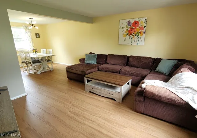 Photo 3 of Sale Pending at 900 Berkshire Dr, Macedonia, OH 44056 | MLS# 5220740 | Listing updated on 2026-07-08