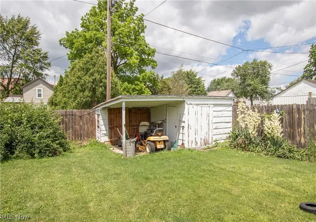 Photo 40 of Sale Pending at 909 Maple St, Bucyrus, OH 44820 | MLS# 5220539 | Listing updated on 2026-07-09