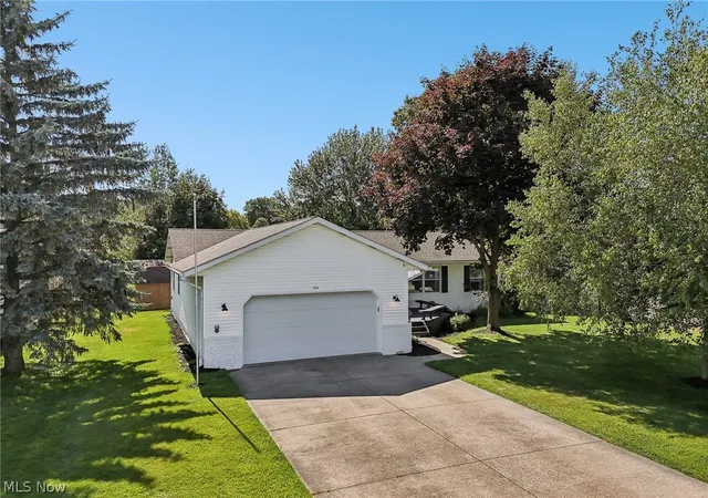 Homes for sale in Wadsworth, OH | 1304 State Rd, Wadsworth, OH 44281 | MLS# 5219777