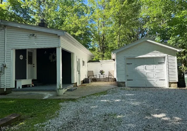 4th image of 906 Dora Ln, Aurora, OH 44202 | MLS# 5220606