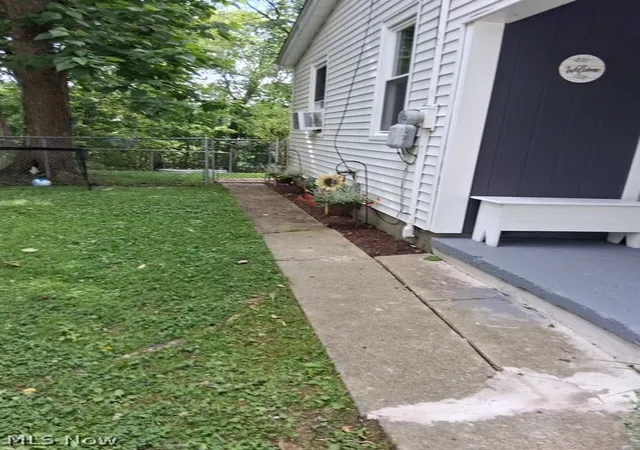 5th image of 906 Dora Ln, Aurora, OH 44202 | MLS# 5220606
