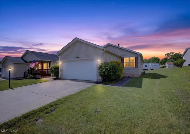 2nd image of 668 Woodlawn Rd, Chardon, OH 44024 | MLS# 5220671
