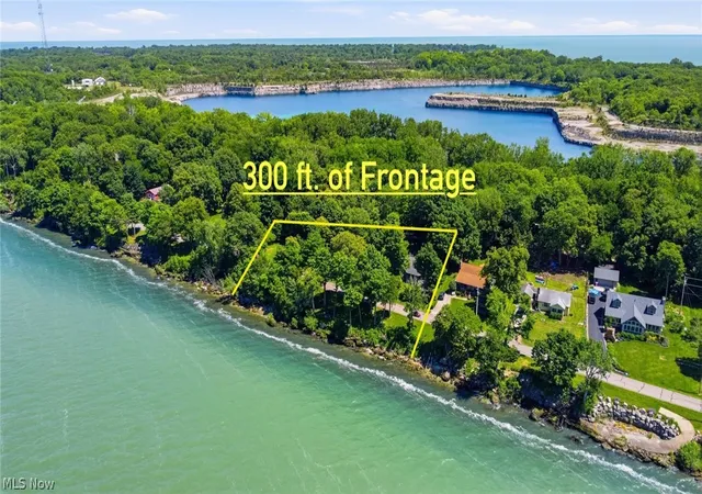 Homes for sale in Kelleys Island, OH | 1036 W Lakeshore Dr, Kelleys Island, OH 43438 | MLS# 5220771