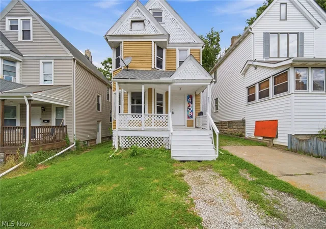 Photo 1 of Single family home for sale at 433 3rd Street, Elyria, OH 44035 | MLS# 5220560 | Listing updated on 2026-08-20